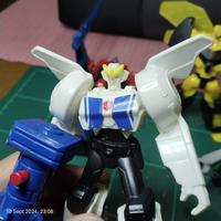 Gambar Happy Meal Transformers Robots in Disguise 2015 Optimus Prime Bumblebee Strongarm Grimlock dari Pennyfinder Shop undefined 3 Tokopedia