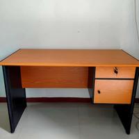 Gambar Meja Kantor 120 cm Meja tulis/ kerja Meja belajar meja murah dari DMC Meubel undefined 3 Tokopedia