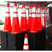Gambar Safety Cone - Traffic Cone Base Hitam 75 Cm - Kerucut Marka Jalan Rubber Murah dari Pusat Climbing Indonesia undefined 1 Tokopedia