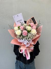 Gambar BUKET BUNGA MAWAR SEGAR 10 TANGKAI MIX dari Fiore Flowerist KG undefined 2 Tokopedia
