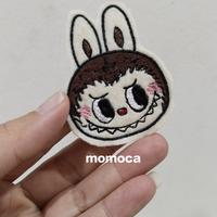 Gambar back Patch premium sticker bordir kepala labubu macaron monster tempel jahit dari momoca official undefined 1 Tokopedia