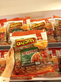 Gambar Kacang Rempah Kacang Ayam Cahaya Oleh Oleh Makassar 225gr 9 in 1 dari cahayaoleholeh undefined 2 Tokopedia