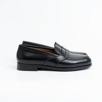 Gambar Axel Full Strap Loafer in Black Calf - 42 dari Axel Shoe Co. undefined 2 Tokopedia
