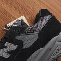 Gambar EN BE 580 GORE-TEX 'BLACK' - 41.5 dari raccoonstore_NEW undefined 2 Tokopedia