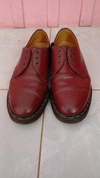 Gambar Dr Martens Docmart 1461 Cherry vintage Made in England dari Glider in The Sky undefined 1 Tokopedia