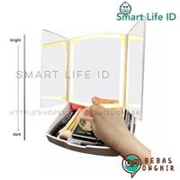 Gambar Kaca Cermin Rias Travel Portable Lighted Makeup Mirror Dimming Dimmer Led Lampu Tri Fold 3 Warna Termurah Ready Terbaik dari PonirahDiecast undefined 5 Tokopedia
