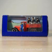 Gambar P R O M O Termurah Action Figure Tintin : Mobil The Police Truck Tintin In America dari JUNS PETSHOP undefined 5 Tokopedia