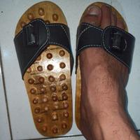 Gambar Jempol Kayu Sandal Pijat Refleksi Telapak Kaki Sendal Rematik Reflexi Reumatik Akupuntur Terapi Kesehatan Slop Repleksi Therapy Kayu Pria Wanita Orang Tua Dewasa Perempuan Laki Selop Alas Kaki Pijet Pijit Saraf Telapak Kaki Bakiak Refleksy Rematik Asli - 43 dari Shelly Shhop undefined 2 Tokopedia