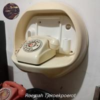 Gambar Vintage Telephone Bellphone Set Telepon Jadul Lawas telepon Putar Antik 1 Set dengan tempat Made In Japan dari Rumah Jeruk Purut undefined 2 Tokopedia