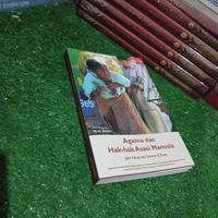 Gambar Buku Agama dan Hak Hak Asasi Manusia dari MutiaraonlineBooks undefined 2 Tokopedia