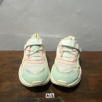 Gambar Sepatu anak fila second origina size 32 dari terminal.sepatu.bogor undefined 2 Tokopedia