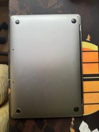 Gambar macbook pro 2017 second Intelcore i5 dari Barang Second Original Saya undefined 4 Tokopedia