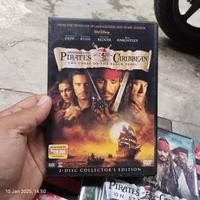 Gambar DVD Pirates Of Caribbean The Curse Of Black Pearl 2 Disc dari Satria Musikasik undefined 1 Tokopedia
