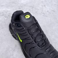 Gambar Nike Air Max Plus Tn Black Volt - Black volt, 39 dari perfectkicks. undefined 5 Tokopedia