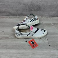 Gambar vans x moma classic slip-on 36 #JLSS22 dari Cantolan Kastok undefined 3 Tokopedia