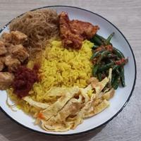 Gambar Nasi kuning Pontianak Nasi kuning lengkap nasi box dari cam second undefined 1 Tokopedia