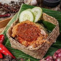 Gambar Besek Bambu 13x13 Sepasang Termurah dari Besek Kios Pojok Ibu Sudirah undefined 1 Tokopedia