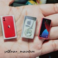 Gambar Miniatur HP iphone set accessories barbie action figure - Ungu, hp, box, acc dari Orca Figure undefined 2 Tokopedia