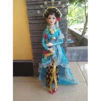 Gambar Barbie baju adat jawa tengah souvenir handmade dari Bonekastore1 undefined 2 Tokopedia