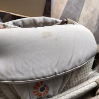 Gambar Preloved ergobaby omni breeze~natural beige dari by.nanafm undefined 4 Tokopedia