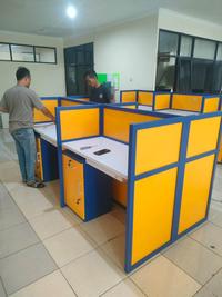 Gambar E Katalog furniture kantor pemerintahan Meja Partisi Kantor 4 orang dan 4 lemari kabinet dari Furniture Semarang undefined 1 Tokopedia