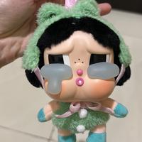 Gambar Pop Mart cry baby crying again vinyl face plush What A Frog dari PrelovedStuffsbyVio undefined 2 Tokopedia