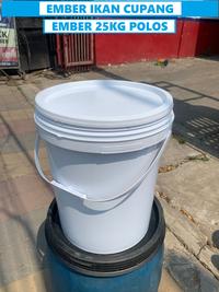 Gambar Ember plastik 25kg ember polos 20L ember bekas cat biru lengkap tutup dari ember ikan cupang2 undefined 1 Tokopedia