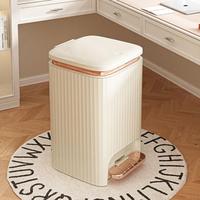 Gambar Trash Bin Injak Kaki Tong Sampah Dapur Rumah Kamar Mandi Hotel Minimalis High Quality Terbaik 100% Original - Putih 9L  dari HAGIYrta235 undefined 3 Tokopedia