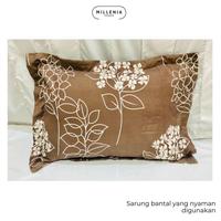 Gambar Sarung Bantal Bunga Part 1 Tidur Kepala Atau Sarung Guling Figura Medium Cantik Dan Adem Millenia dari Savanada Shop undefined 4 Tokopedia