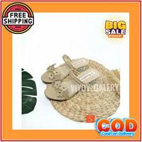 Gambar NEW Sandal Pesta Anak Perempuan 2022 Hils Jinjit Kaca Sendal Kekinian Korea Lucu Heels Import Cewek Wedges Hak Bening Wanita Kondangan High Heels Sepatu Murah Sandal Anak Heels Hak Kaca Mika Bunga Sandal Pesta Anak / Liza 01 WI758 - 35, Merah Jambu dari megastore169 undefined 5 Tokopedia