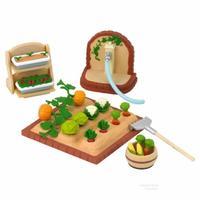 Gambar Mainan Boneka Sylvanian Families Vegetable Garden Alat Berkebun 5026 dari Chuky Kuky undefined 3 Tokopedia