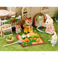 Gambar Mainan Boneka Sylvanian Families Vegetable Garden Alat Berkebun 5026 dari Chuky Kuky undefined 5 Tokopedia