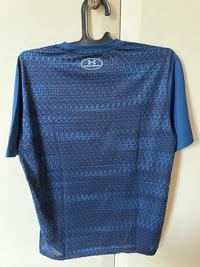 Gambar Under Armour Heatgear Men's T-Shirt - Used - Size M dari Secondhandsportapparel undefined 2 Tokopedia