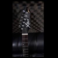 Gambar Gitar Elektrik X Crot X-1 hitam Glosi Original second  (siap pakai) dari fan Musik undefined 4 Tokopedia