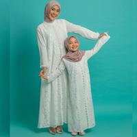 Gambar Baju Muslim Putih Anak & ABG 4-14 Tahun Baju Umroh Anak Gamis Manasik - Putih Tulang, 14-15 THN dari CildclotheStore undefined 3 Tokopedia