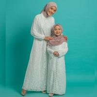 Gambar Baju Muslim Putih Anak & ABG 4-14 Tahun Baju Umroh Anak Gamis Manasik - Putih Tulang, 14-15 THN dari CildclotheStore undefined 5 Tokopedia