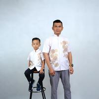 Gambar Dowear Baju Kemeja Koko Lebaran Muslim Pria Lengan Pendek Full Motif Printing 554 KOKO FADLAN - Kerah Koko, Dewasa S dari DOWEAR Sync undefined 2 Tokopedia