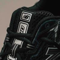 Gambar New Balance 740 V2 Black Grey Silver (100% Authentic) - 40.5 dari Senikersku undefined 2 Tokopedia