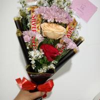 Gambar buket bunga mawar dan coklat dari tacha florist undefined 2 Tokopedia