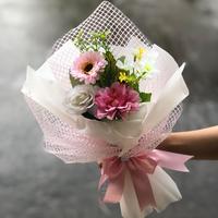 Gambar Bucket Bunga Hadiah Anniversary 30 cm Terbaru dari Bloomary Bouquet undefined 1 Tokopedia