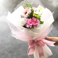 Gambar Bucket Bunga Hadiah Anniversary 30 cm Terbaru dari Bloomary Bouquet undefined 4 Tokopedia