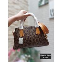 Gambar handle bag monogram petak bonia original dari Bonia Distributor Grosir undefined 1 Tokopedia