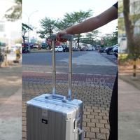 Gambar [READY STOK] KOPER ALUMUNIUM 24 INCH KOPER TRAVEL KABIN TSA LOCK TAHAN BANTING ANTI AIR 4 RODA ROTATION I-7151 - Silver, 24 inch dari Sentra Kreatif Official undefined 3 Tokopedia