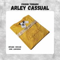 Gambar (Arley) Premium Kaos/T-shirt Branded Vercase GradeOri Casual Regular Fit Bahan Katun Motif Embos Logo Terbaru 5 Warna Baju Kaos Pria Atasan Pria Standar Mall || M L XL XXL || Ac - Putih, M dari ArleyCassual undefined 1 Tokopedia