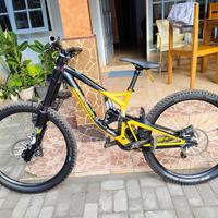 Gambar Sepeda Gunung Polygon DH9 size M dari EWES BIKE undefined 1 Tokopedia