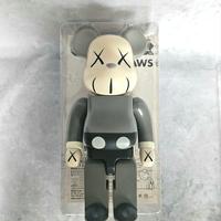 Gambar Bearbrick Kaws Grey 2002 400% Medicom Toy Original Very Rare dari Urban Vinyl undefined 1 Tokopedia