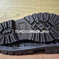 Gambar Outsole Potong Sepatu Safety Boots Pria - Sepatu Safety Timberland Bahan Karet Kuat Tidak Licin Size 38-45 - Hitam, 45 dari TOKO.SUMBER.JAYA undefined 4 Tokopedia