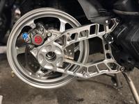 Gambar Paketan Velg CNC Stylo R12 Set Swing Arm Kamui CNC For Brembo 2P Grey Red logo Set dari Cemerlang6Brothers undefined 1 Tokopedia