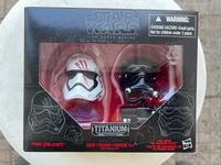 Gambar Hasbro Star Wars Black Series Finn Stormtrooper & First Order The Fighte Pilot dari Vali06 undefined 1 Tokopedia