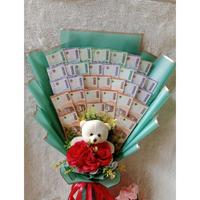 Gambar bucket uang asli hadiah wisuda wedding ultah dll, harga udah termasuk uang + bunga atau snak dari B Kamala undefined 1 Tokopedia